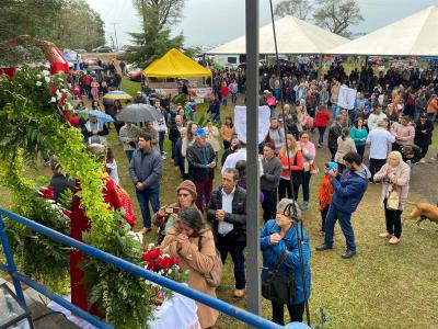Missa em louvor ao Bom Jesus em Campo Mendes teve o PÃ¡roco SebastiÃ£o presidindo com liturgia da RÃ¡dio Campo Aberto